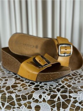 lola sabbia Platform Sandals
